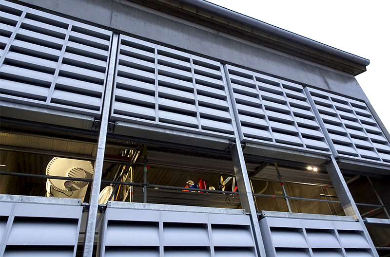 Acoustic barrier with natural ventilation under construction